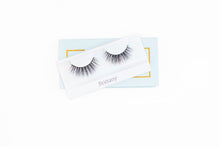 Load image into Gallery viewer, Brittany (2017730658363)
